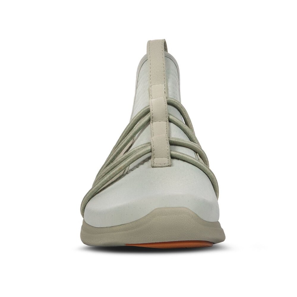 SKYE Unisex Rbutus EL Water Resistant Sneakers